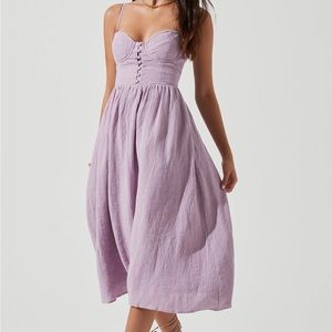 ASTR the Label Ferreira Sweetheart Midi Dress